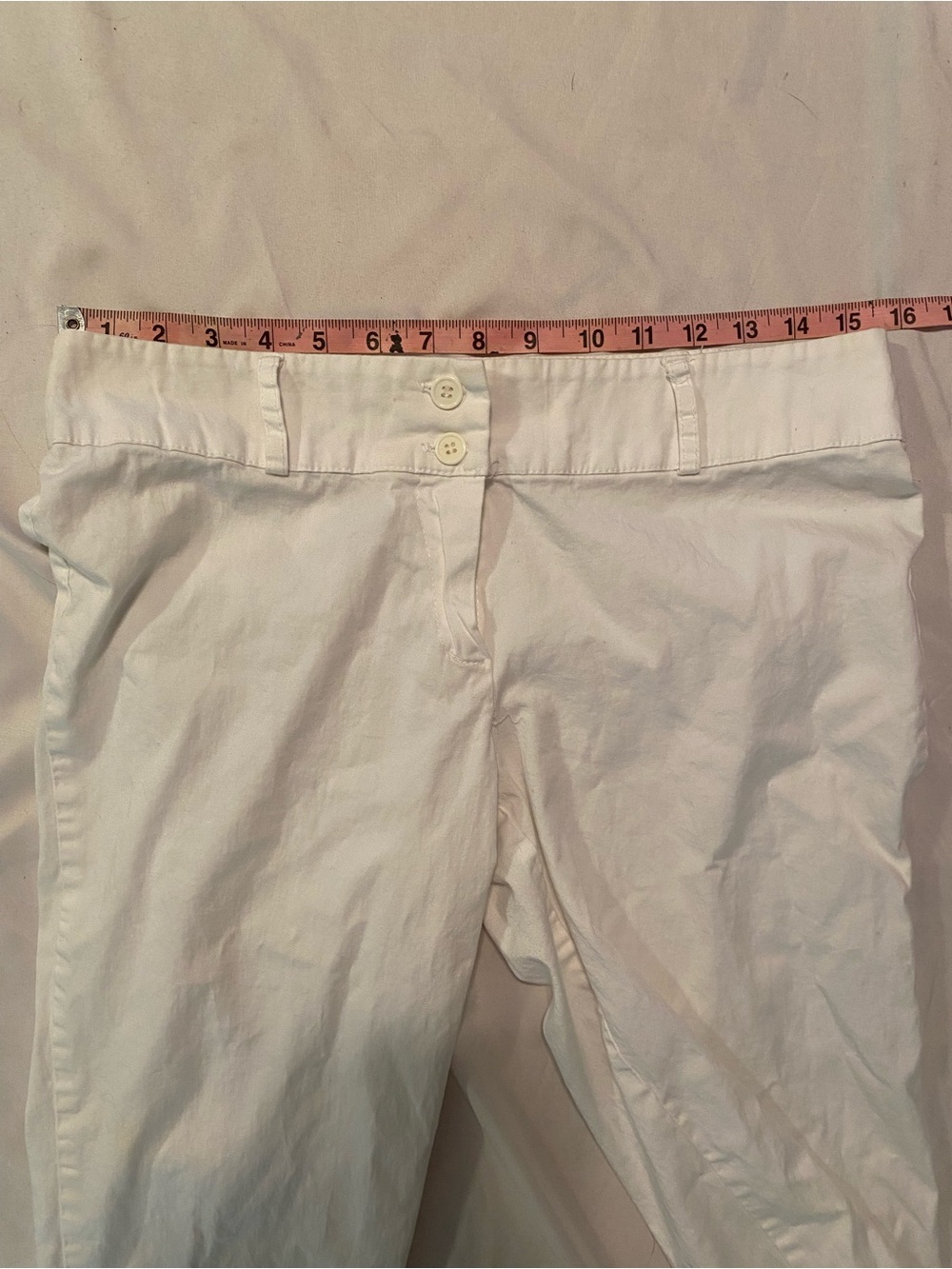 Rainbow White Capris Mid-Rise Cropped Pants Size 11 - Picture 6 of 6